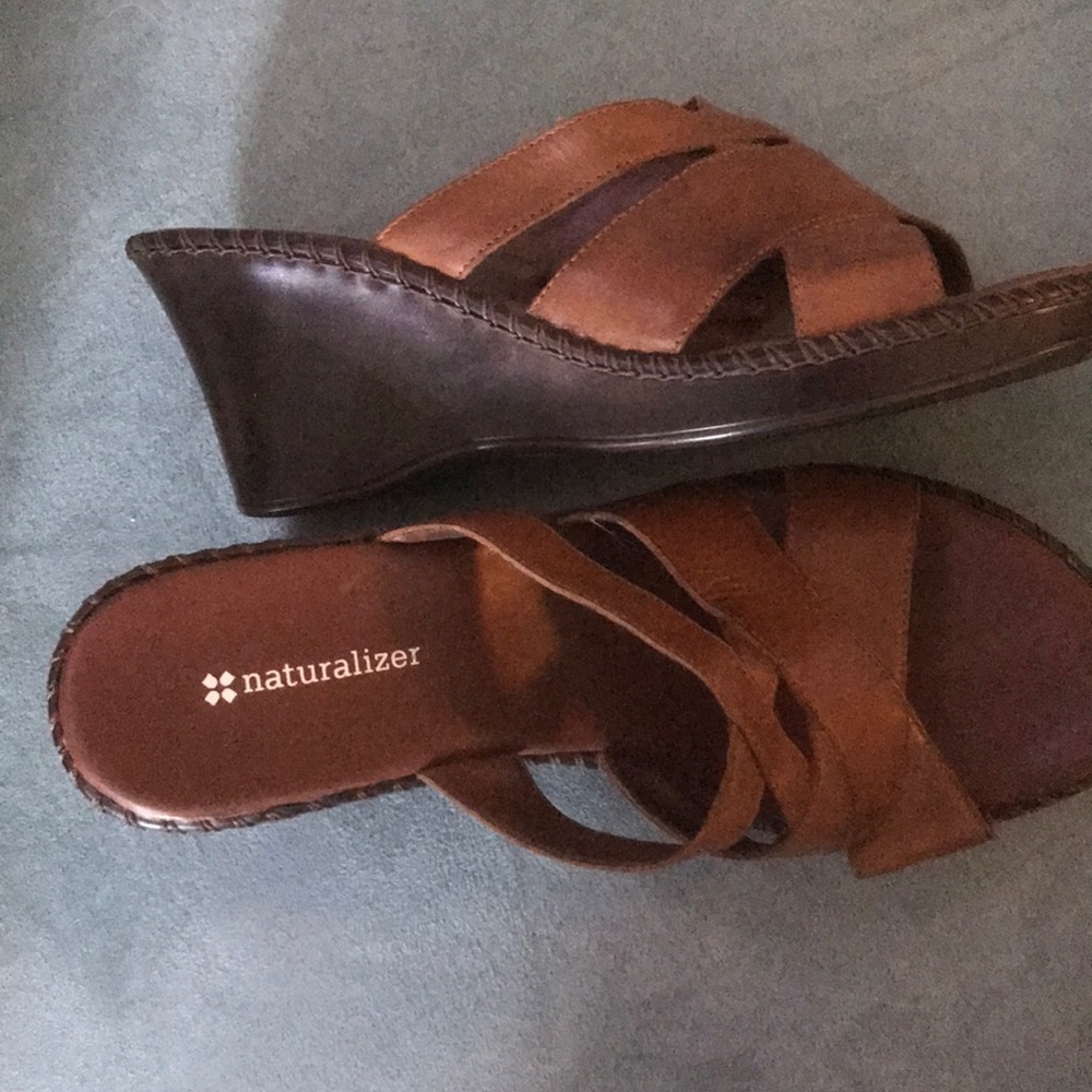 EUC Naturalizer wedge sandal
